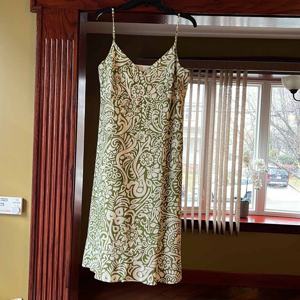 Green and beige dress size 14